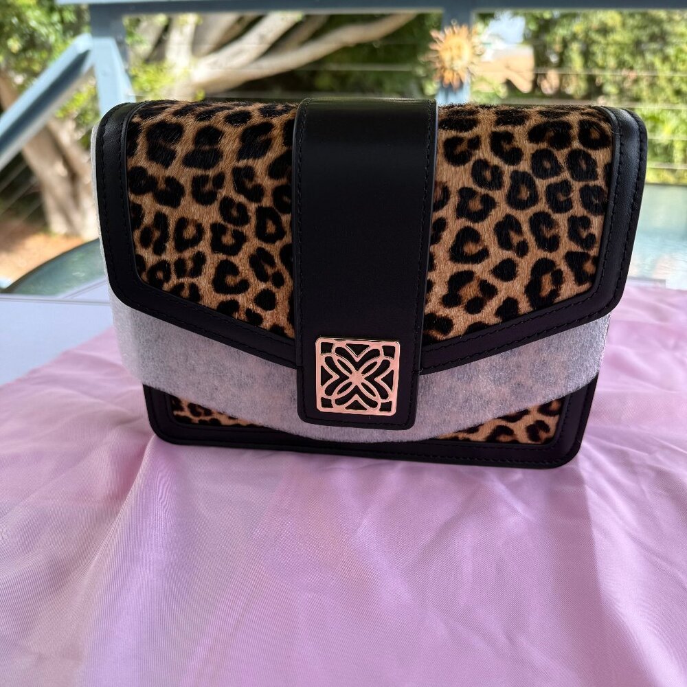 NWT Lilly Pulitzer Dobson Crossbody Bag | Leopard - Picture 3 of 7